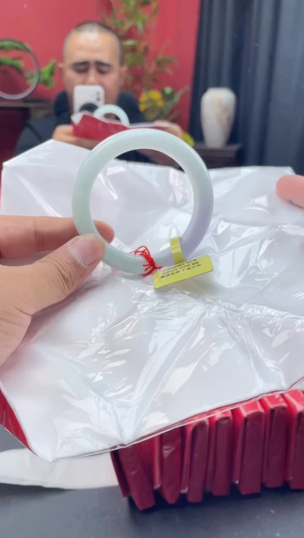 未镶嵌手镯翡翠3