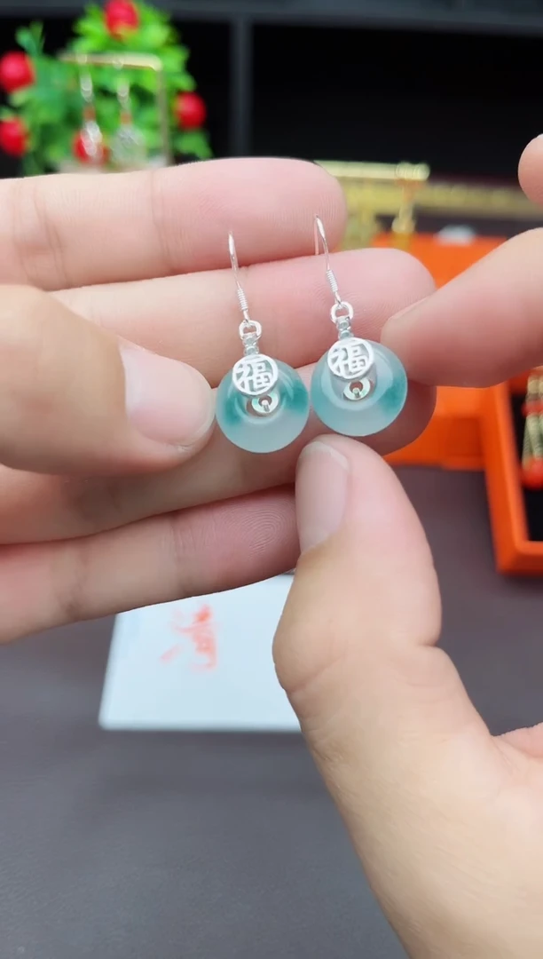 石英质玉（天山翠）银S925镶嵌耳饰721000