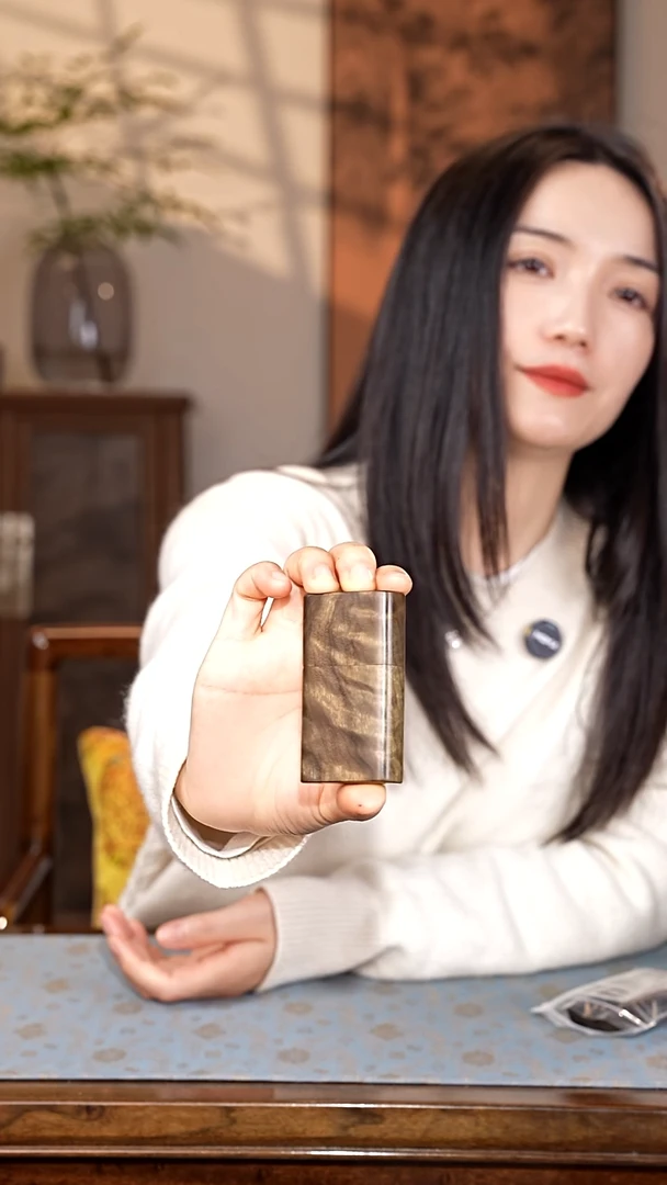 乌木类家具金丝楠阴沉木 满纹火机