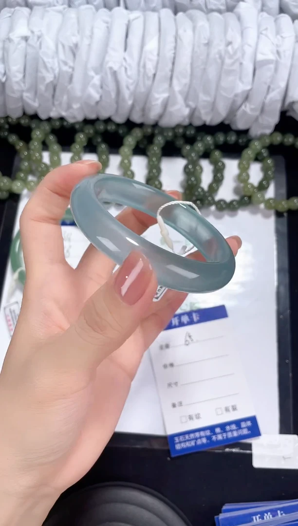 未镶嵌冰透石英岩玉065 海蓝之谜 56-57