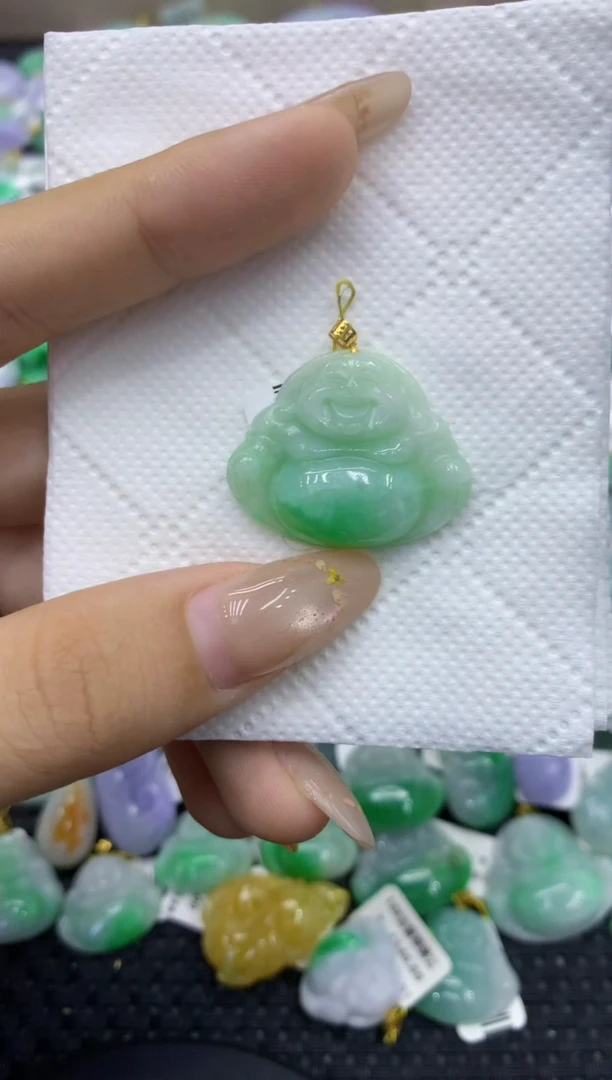 颈饰18K金镶嵌翡翠天然缅甸翡翠A货