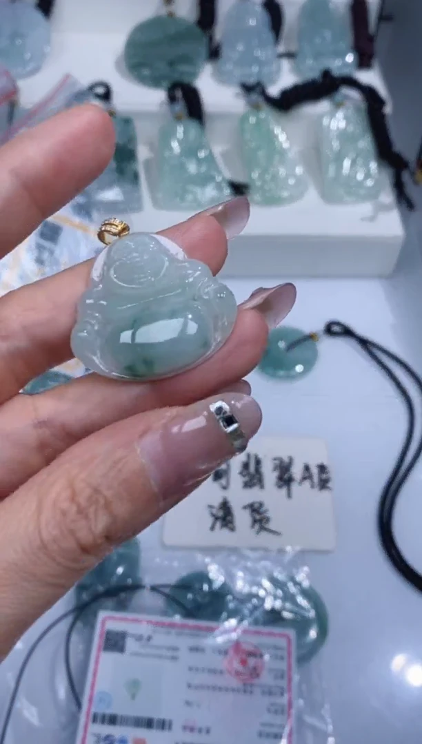 颈饰银S925镶嵌翡翠吊坠