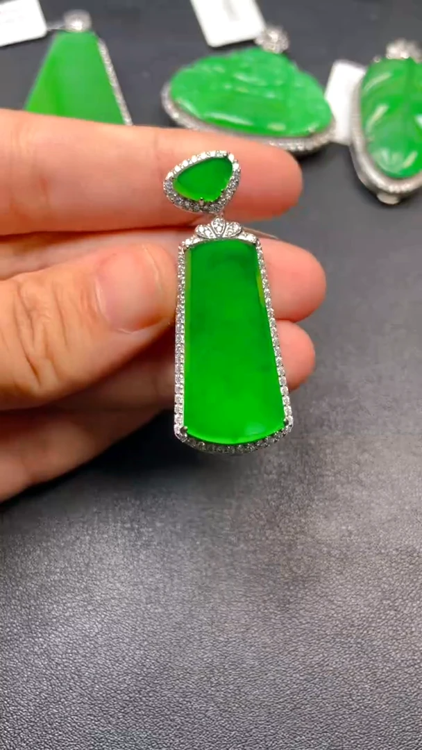 吊坠(不含链)银S925镶嵌翡翠吊坠