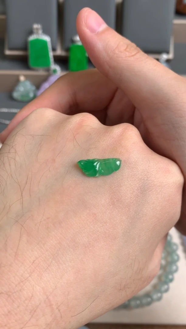 未镶嵌定制翡翠裸玉