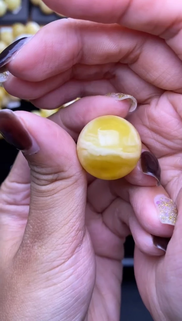 裸石琥珀未镶嵌大小姐珠宝158