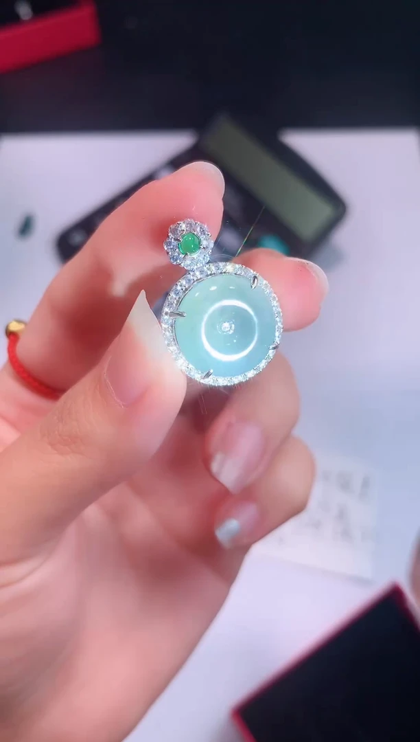颈饰未镶嵌翡翠0芹0翡翠珠宝729