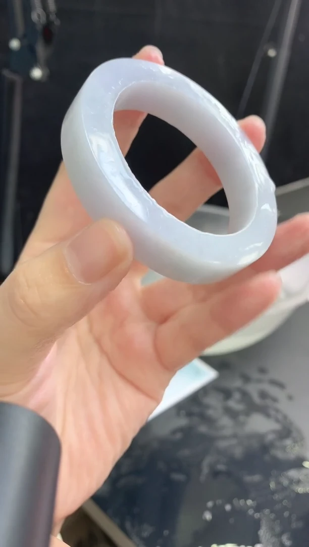 【闪购商品】定制翡翠手镯未镶嵌40 52-56正
