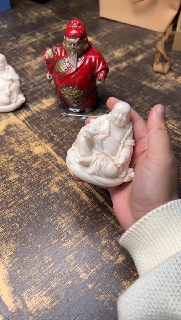 【闪购商品】/王顺欢喜自在弥勒（持珠串）摆件