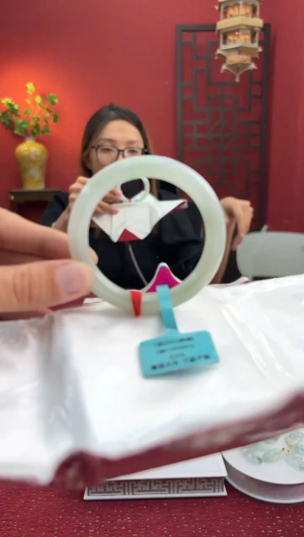 未镶嵌手镯（圆镯）翡翠翡翠手镯7