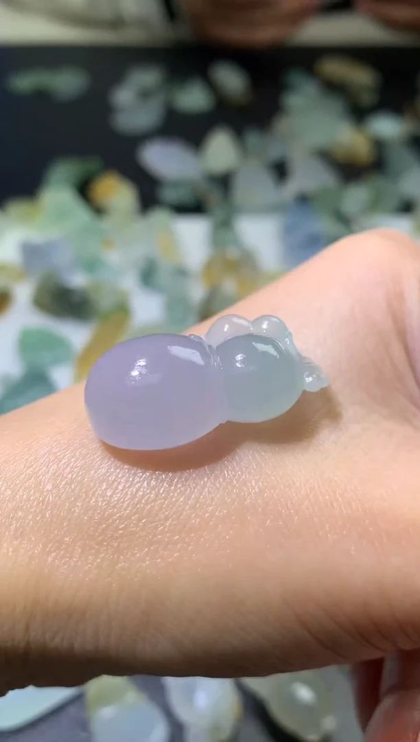 未镶嵌定制翡翠毛货  28.6-16.1-11.4