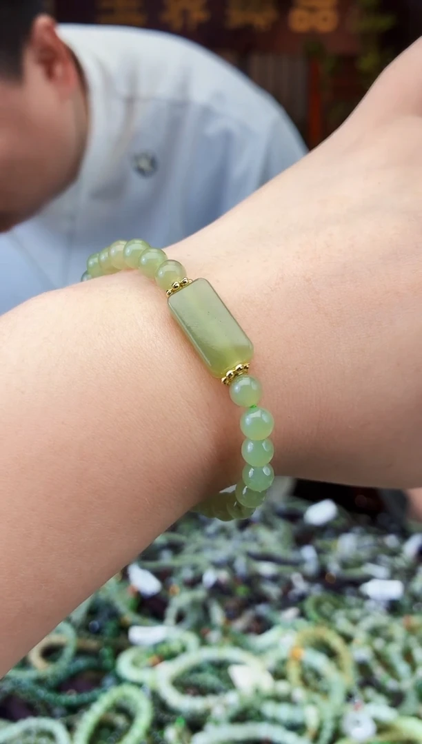 和田玉未镶嵌颈饰拍一发一