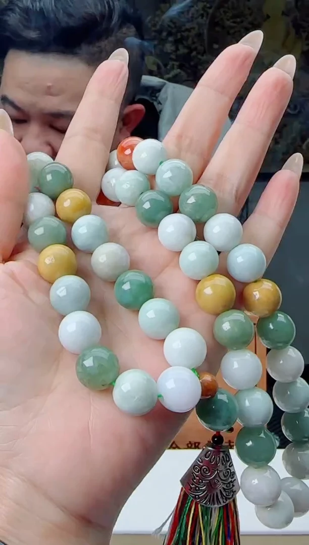 【闪购商品】翡翠颈饰未镶嵌11111111