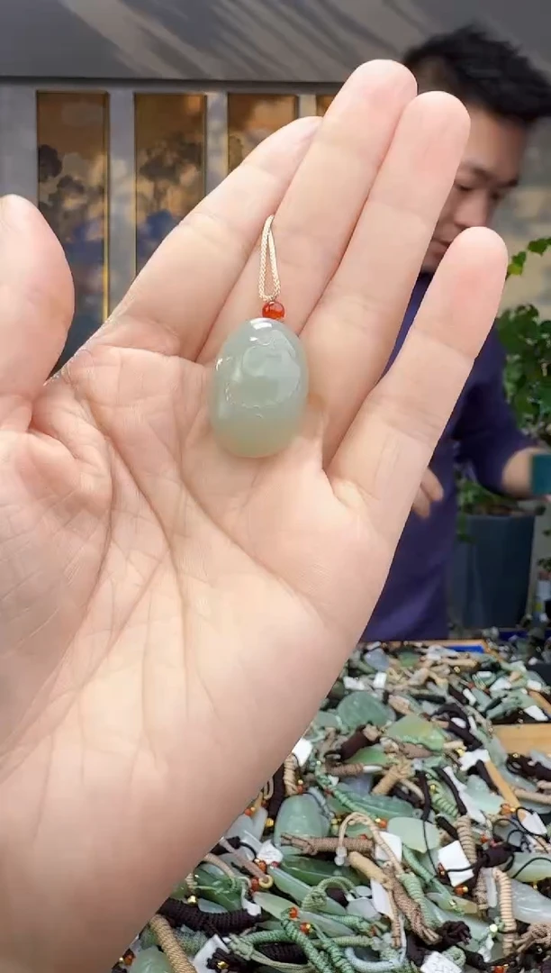 未镶嵌和田玉挂件拍一发一