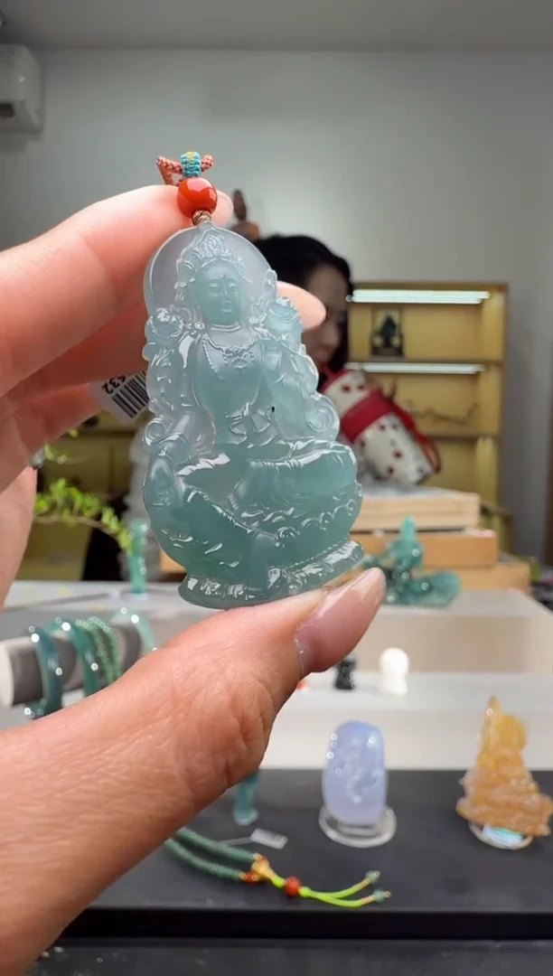 吊坠(不含链)未镶嵌翡翠观音