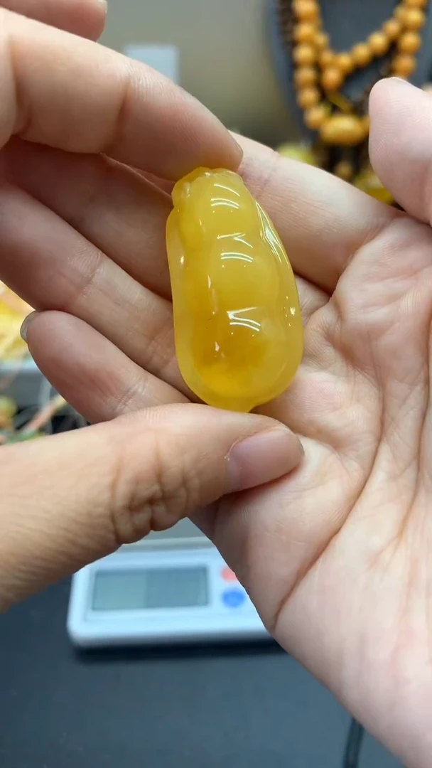 【闪购商品】未镶嵌琥珀珠宝奇石2997