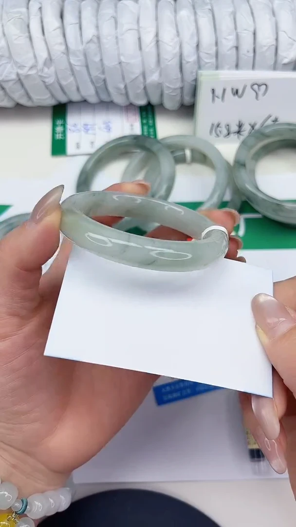 未镶嵌手镯石英质玉146-54/55