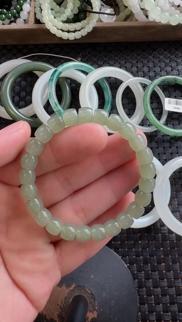 颈饰未镶嵌和田玉8*7直切