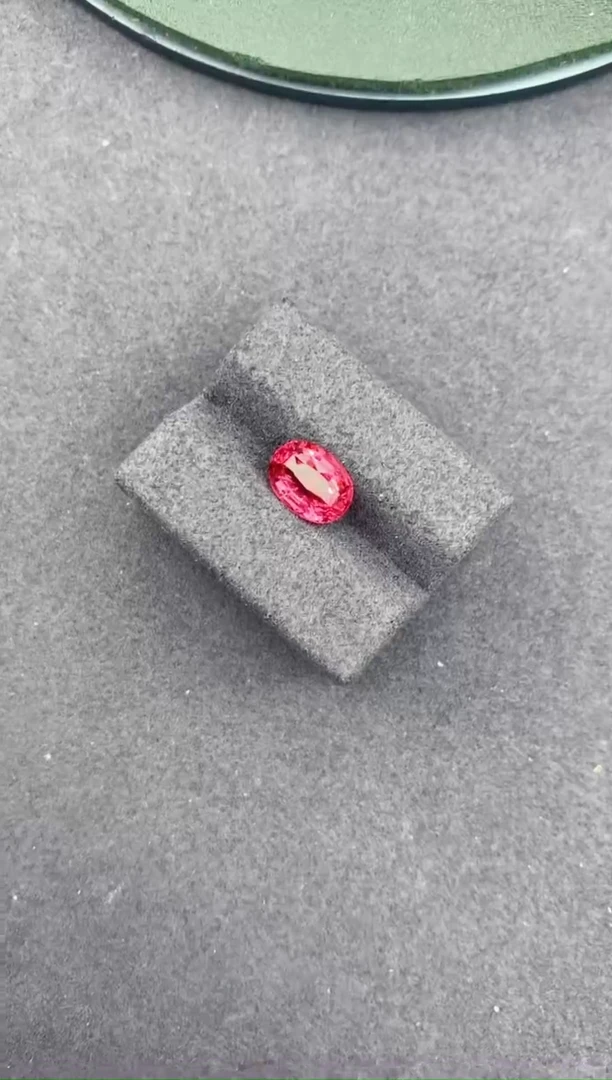裸石尖晶石2ct 莲花色尖晶石