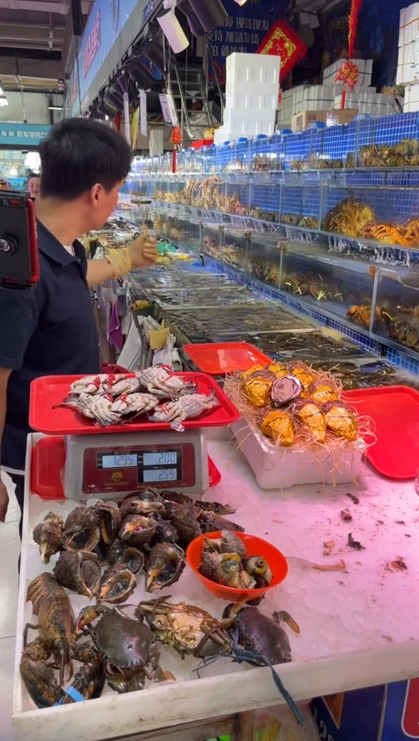 中国大陆断氧飞飞2.99斤，8只
