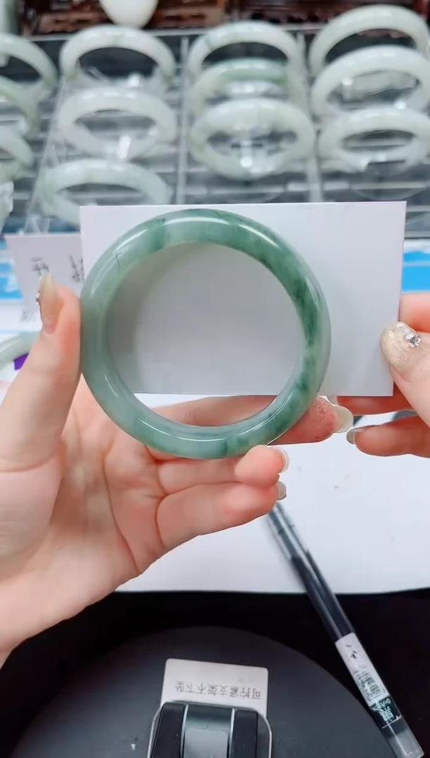 未镶嵌手镯石英质玉136-53/54