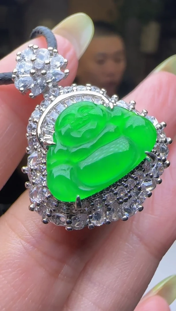 翡翠未镶嵌颈饰R-@@QJYY070301