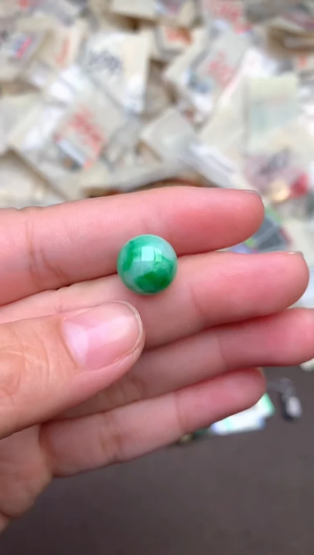 未镶嵌挂件翡翠—