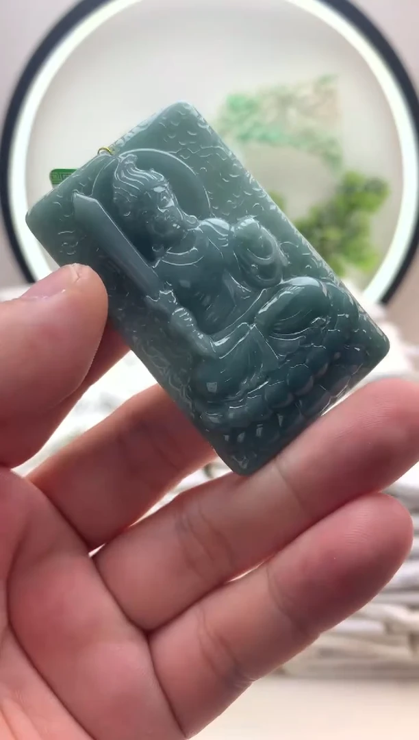颈饰未镶嵌翡翠不动明王