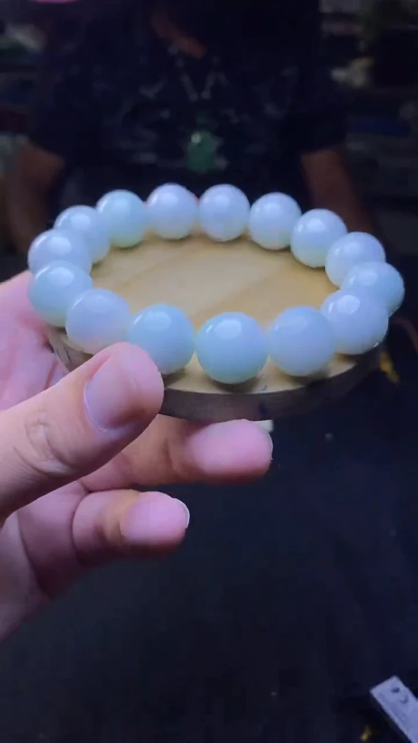 定制翡翠未镶嵌天然缅甸A货翡翠，多样性发货，拍一发一