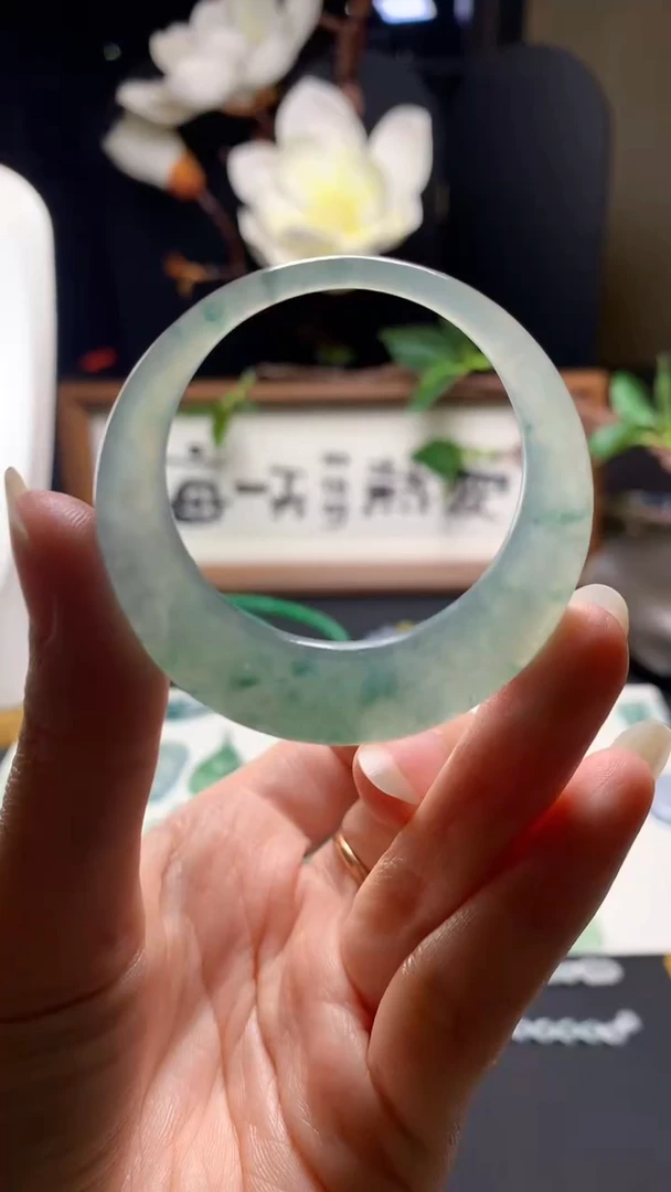 未镶嵌定制翡翠0768789973   53.3*6.1