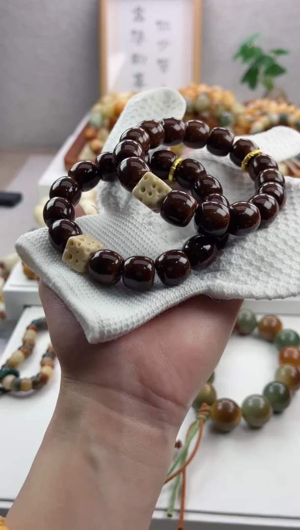 【闪购商品】菩提根/象牙果手串黄金底紫金鼠桶珠+奶酪13*14mm