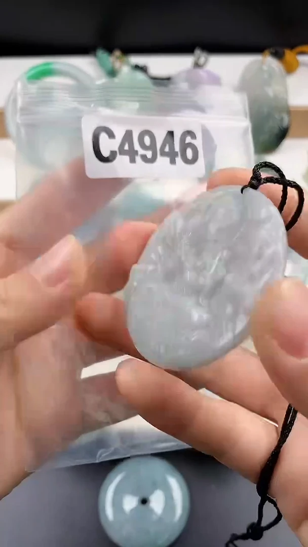 颈饰未镶嵌翡翠天然翡翠吊坠挂件