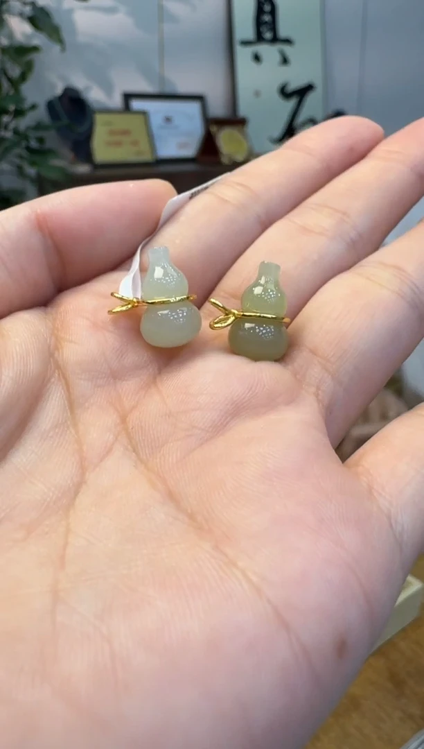 和田玉未镶嵌吊坠(不含链)葫芦吊坠