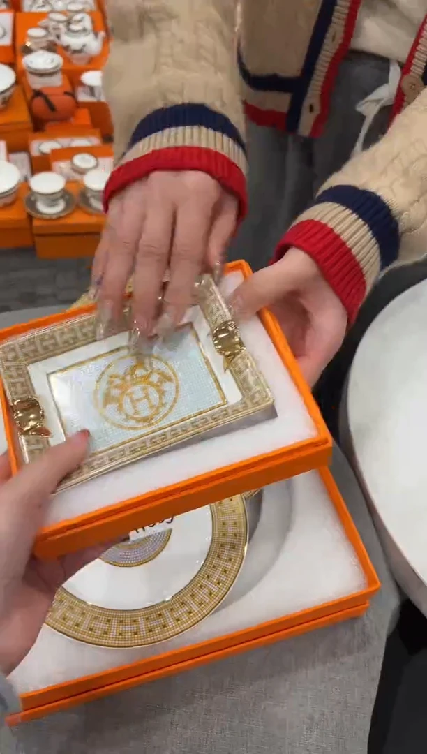 【闪购商品】杯H600--------------