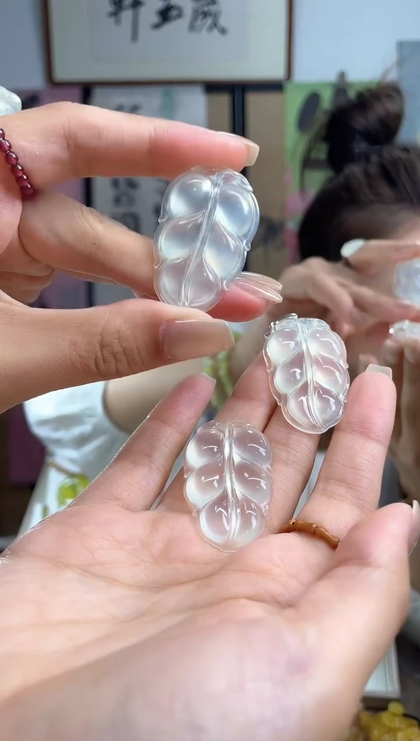 未镶嵌岫玉生日款多样性发货其中发一