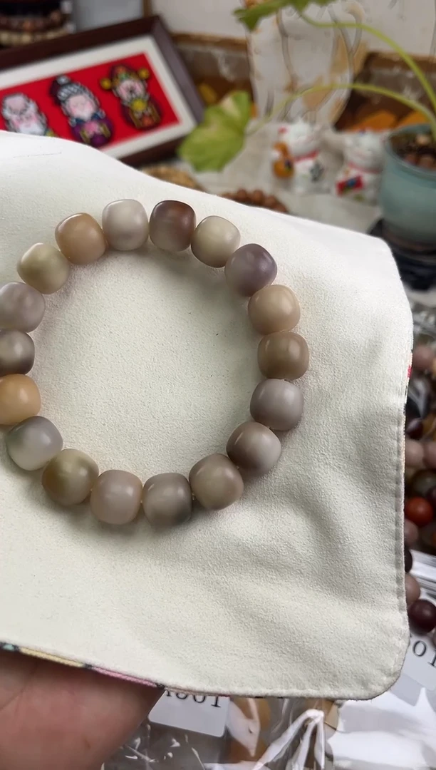 手串菩提根/象牙果屋*旺a561 卡15 干磨瑕疵