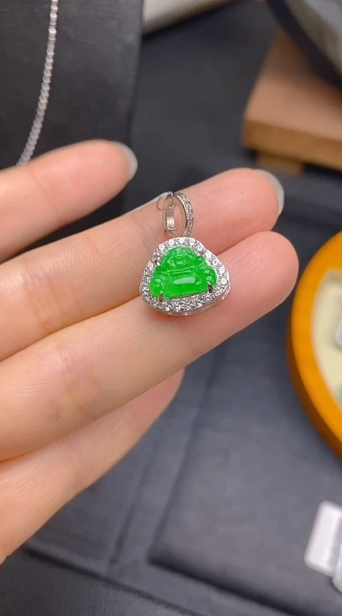 翡翠银S925镶嵌颈饰佛公