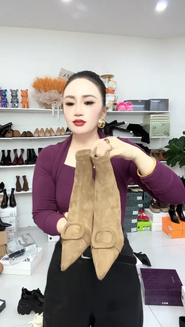 咖色半高筒下单备注尺码