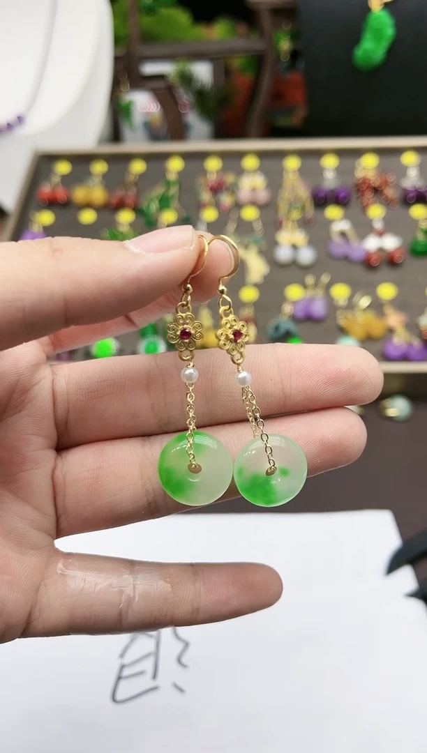 【闪购商品】玛瑙/玉髓耳钉银S925镶嵌30600