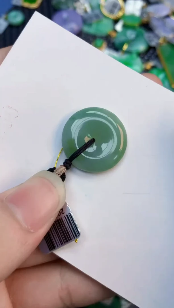 翡翠未镶嵌吊坠(不含链)1