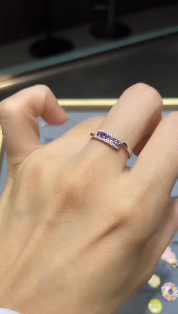 戒指蓝宝石18K金镶嵌1