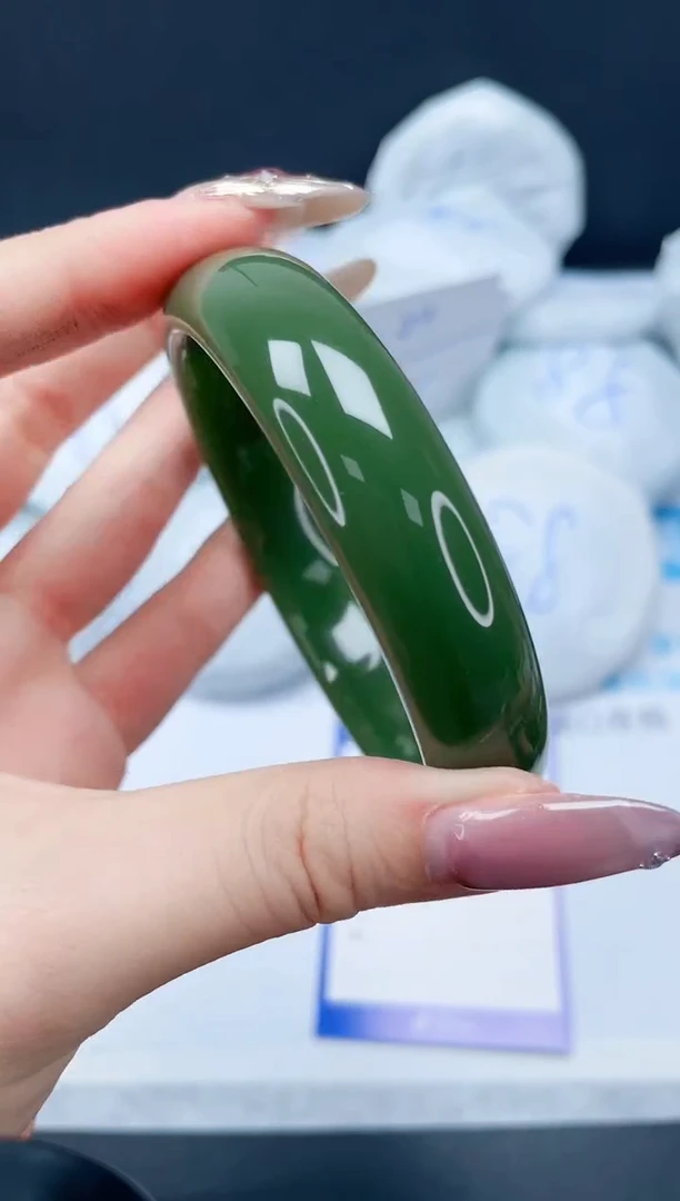 【闪购商品】石英质玉手镯未镶嵌441-63