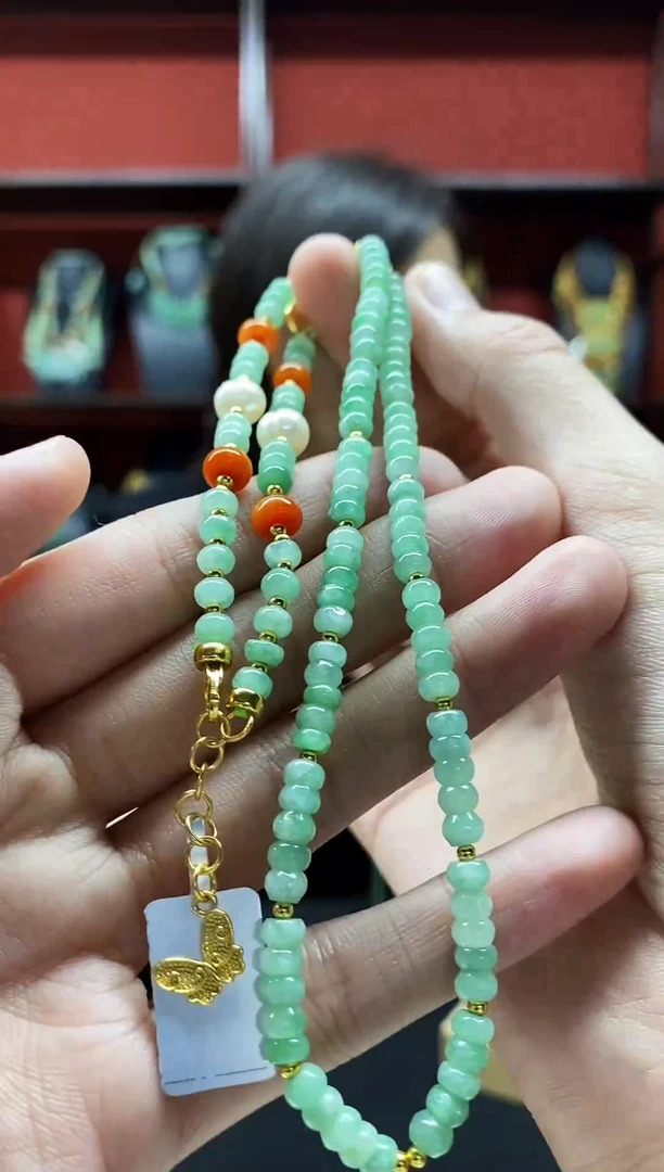 颈饰未镶嵌翡翠项链