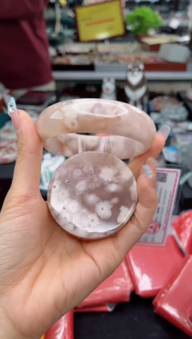 【闪购商品】石英质玉手镯未镶嵌64圈口（赠品镯心）3764452