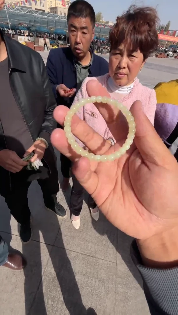 未镶嵌和田玉挂件和田玉