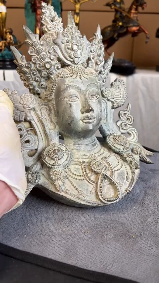 精铜材质精美雕塑