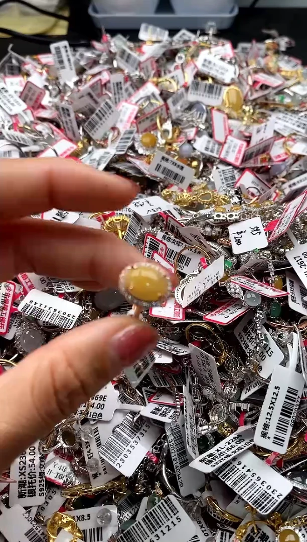 【闪购商品】翡翠戒指银S925镶嵌555555     8