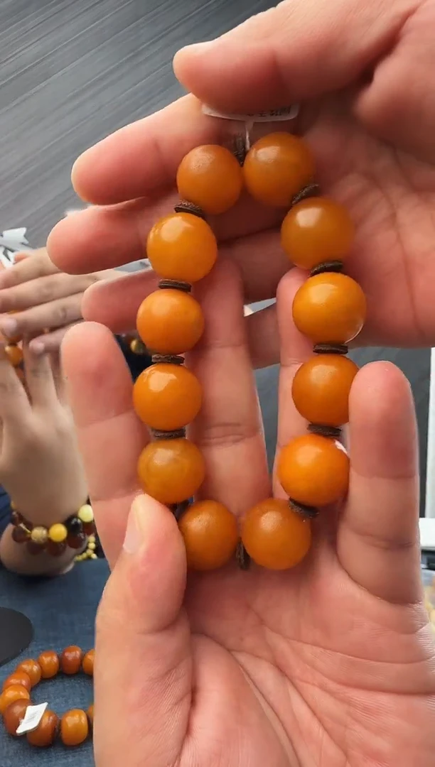 蜜蜡未镶嵌珠宝奇石假一罚十36，16.8发一件