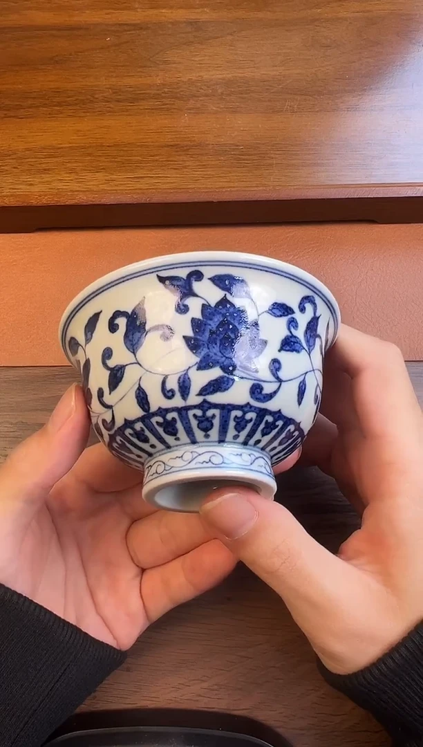 问青坊纯手工手绘青花缠枝牡丹柴窑压手杯