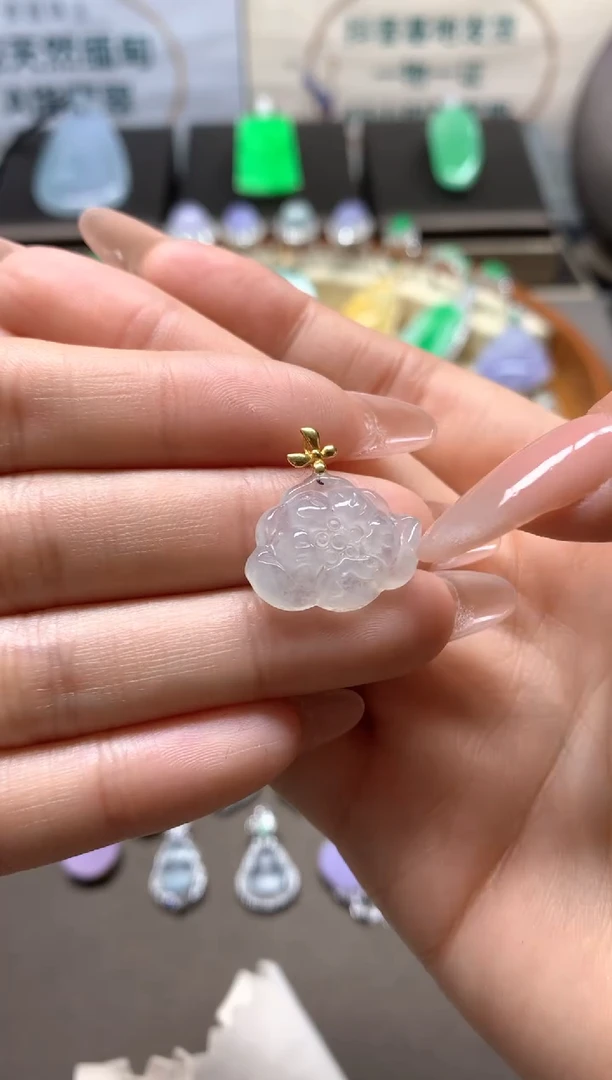 【闪购商品】翡翠吊坠(不含链)18K金镶嵌挂件