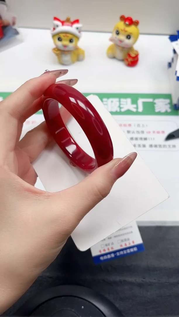 【闪购商品】石英质玉手镯未镶嵌6-56